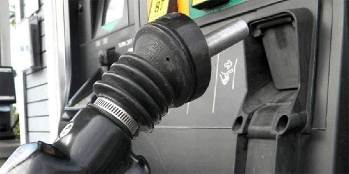 رویترز: قیمت بنزین در آمریکا افزایش یافت