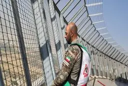 ارشا اقدسی بالاخره از برج میلاد پرید + فیلم