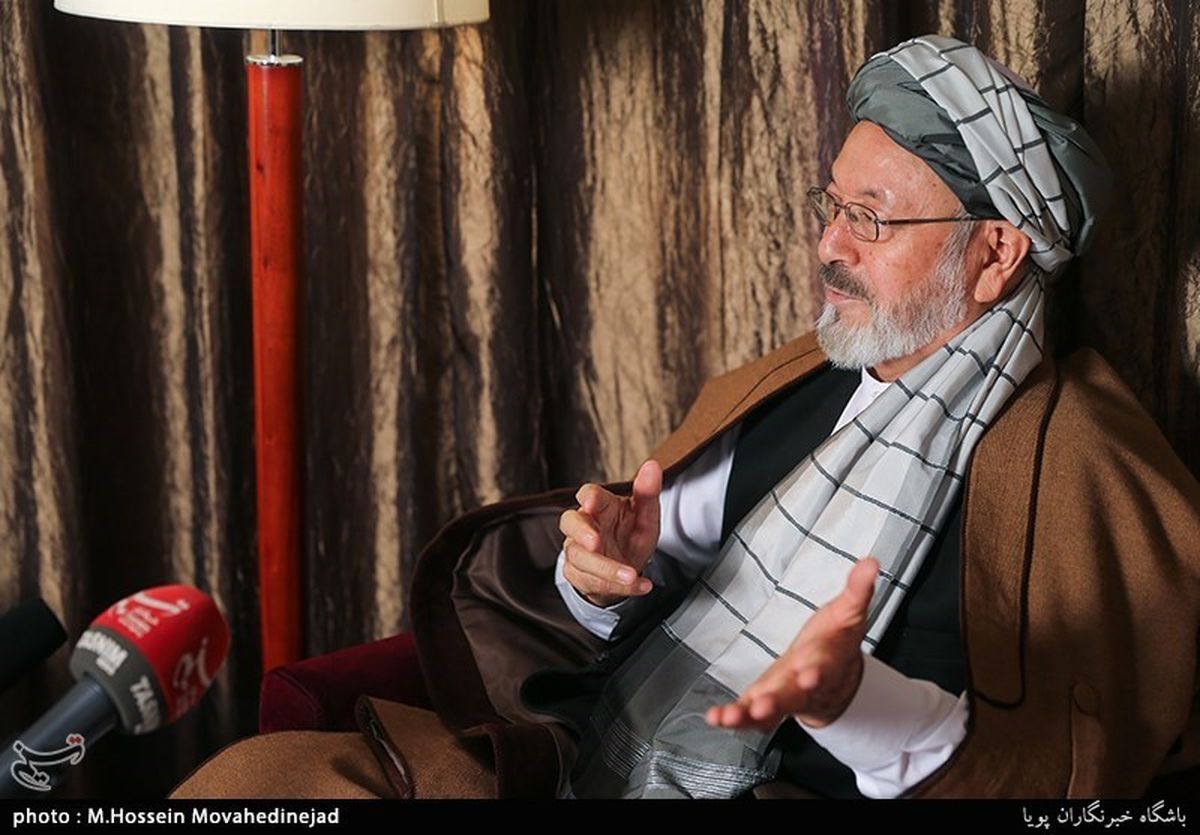 احتمال استعفای «کریم خلیلی» از ریاست شورای عالی صلح افغانستان