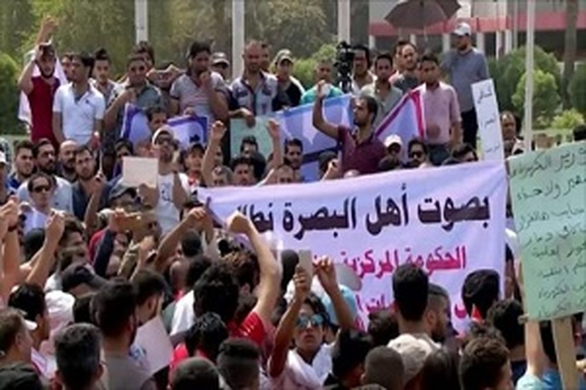 درگیری نیروهای امنیتی عراقی با معترضان در بصره