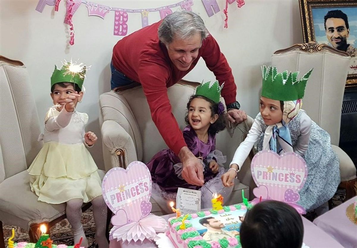 عمو فیتیله‌ای در جشن تولد فرزندان شهدای مدافع حرم +عکس