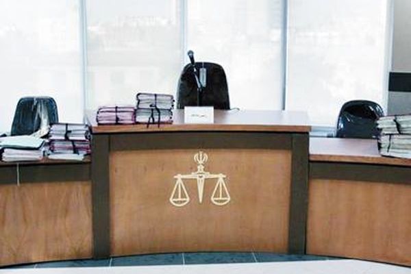 نان کانون وکلا در روغن آزمون وکالت