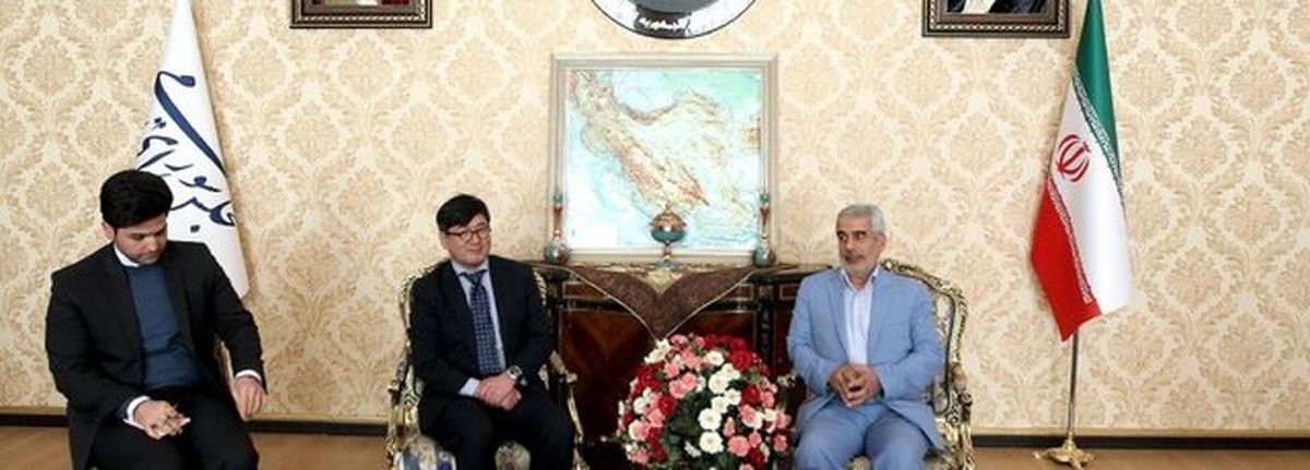 ایران نقشی سازنده در حل مسائل خاورمیانه و صلح افغانستان دارد