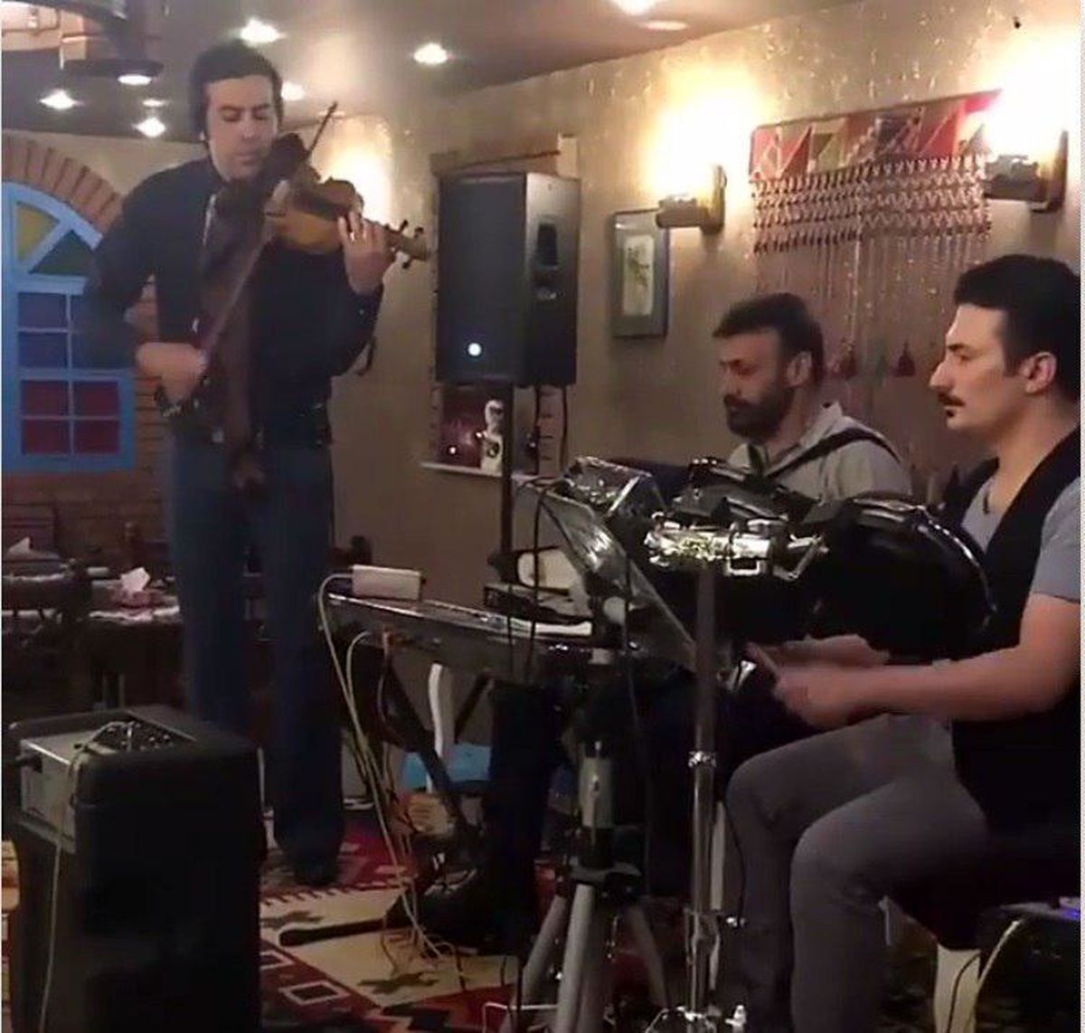 موسیقی‌های زیر زمینی در سفره خانه‌های تهران