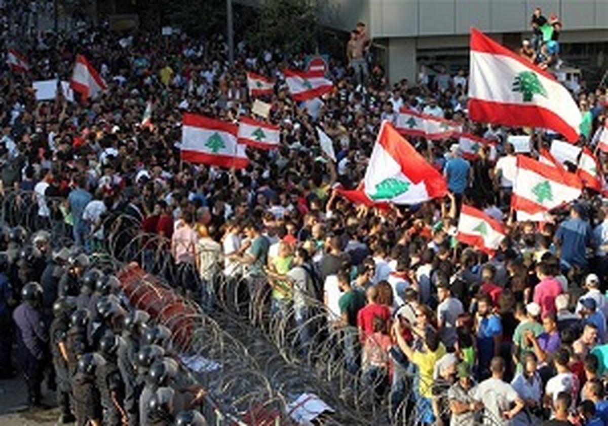 راهپیمایی ۲۰ هزار نفری مردم لبنان در اعتراض به سیاست‌های اتحادیه عرب