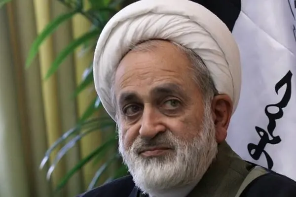 فرار زنگنه از پاسخگویی درباره کرسنت و توتال و تخلفاتش با فریب افکار عمومی