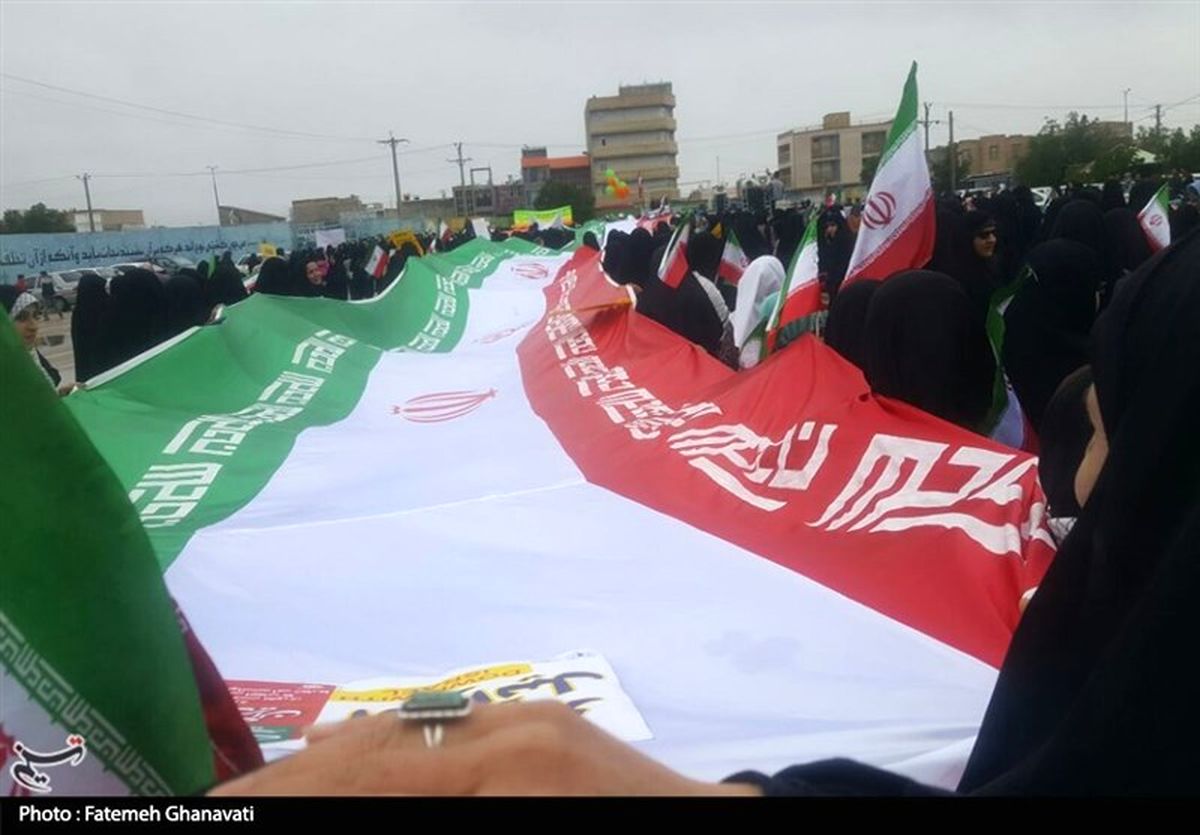 صحنه‌ای که در راهپیمایی ۲۲ بهمن ۹۷ موجب حیرت همگان شد + عکس