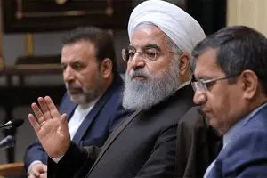 آیا روحانی درباره آمار افزایش ۴۰ درصدی ارزش پول ملی به همتی تذکر می‌دهد؟