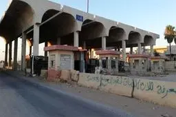 بازگشایی یک گذرگاه مرزی عراق با سوریه پس از چند سال