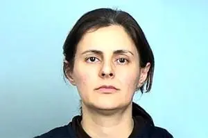 نگار قدس کنی کیست؟