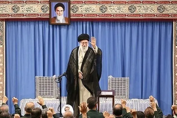 نگذارید سپاه «پیر»، «محافظه‌کار» و «قانع» به وضع موجود شود