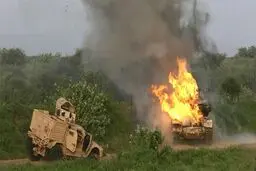 انهدام خودروی زرهی کانادایی بدست یمنی‌ها و تعجب تحلیل گران