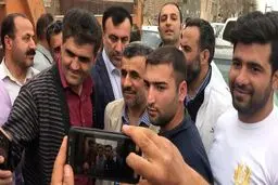 تلاش احمدی‌نژاد برای دیده شدن