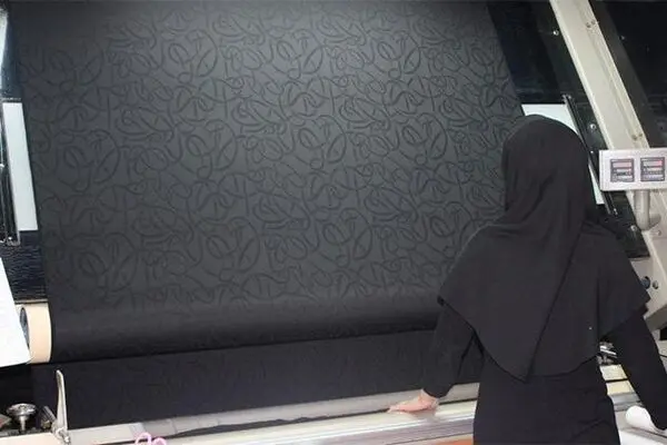چرا قیمت چادر مشکی سر به فلک کشید؟