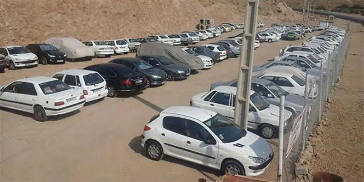 زوار اربعین خودروها را در ورودی شهر مهران پارک کنند