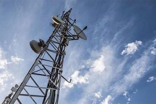 قطع اینترنت و اختلال ارتباطات در مهران