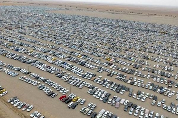 ظرفیت پارکینگ‌های مرزی مهران تکمیل شد