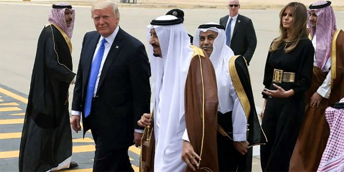 وبگاه عربی: ترامپ با کابوس ایران در حال باج‌گیری از سعودی‌هاست