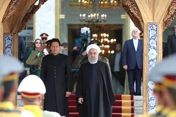 استقبال رسمی روحانی از نخست وزیر پاکستان