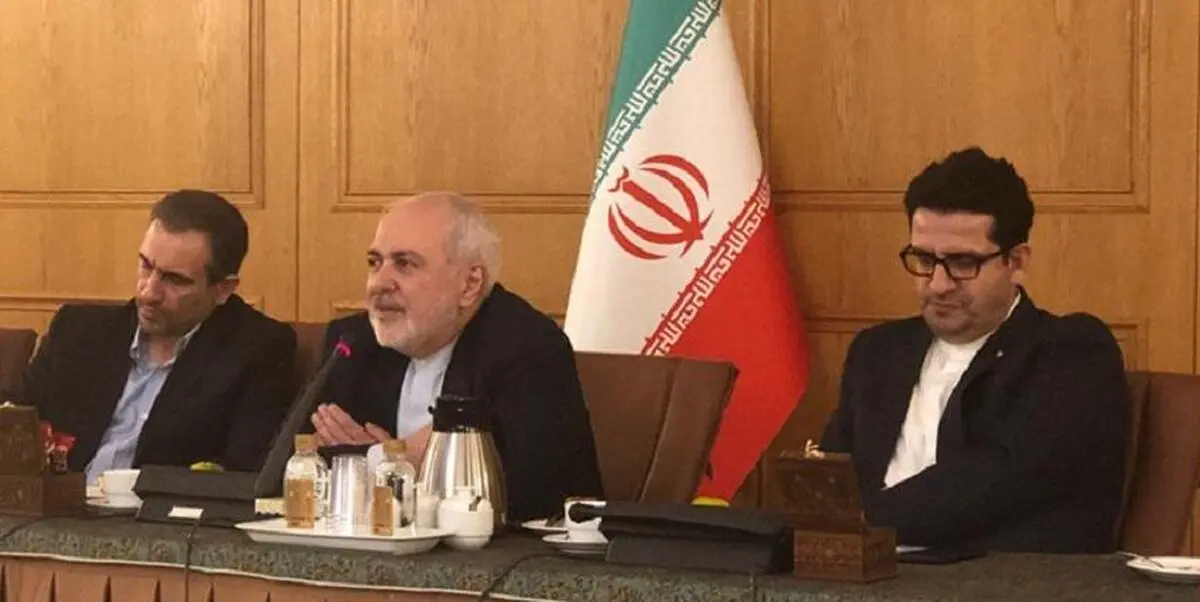 ظریف: افترا نزنید/ دستور بود که اوباما امضا کند که من امضا گرفتم؛ نگفتم امضای جان کری سند است 
