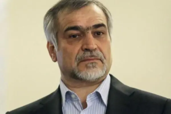 حسین فریدون به زندان رفت