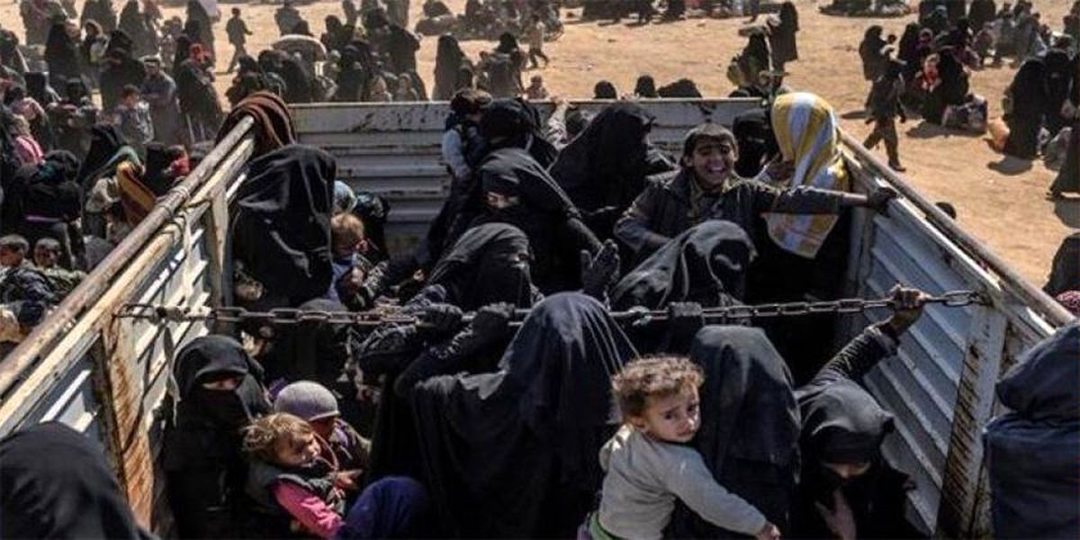 آمریکایی ها ۱۵۱۲ زن داعشی را به عراق منتقل کرده اند