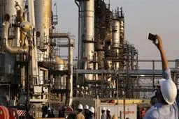 کاهش ۵۰۰ هزار تنی محصولات پتروشیمی عربستان پس از حمله پهپادی به آرامکو