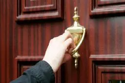 صلحه رحم با نزول بگیران درست است؟