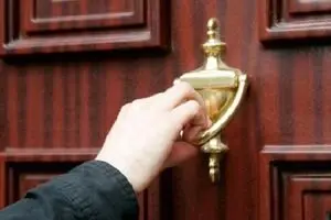 صلحه رحم با نزول بگیران درست است؟
