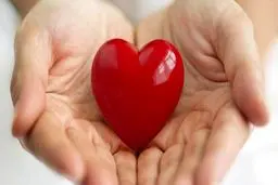 ابراز علاقه به نامحرم گناه است؟