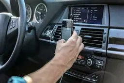 گوش دادن به موسیقی در مسیرهای طولانی جایز است؟