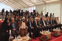 عملیات بتن ریزی واحد دوم نیروگاه اتمی بوشهر با حضور صالحی