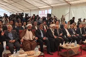 عملیات بتن ریزی واحد دوم نیروگاه اتمی بوشهر با حضور صالحی