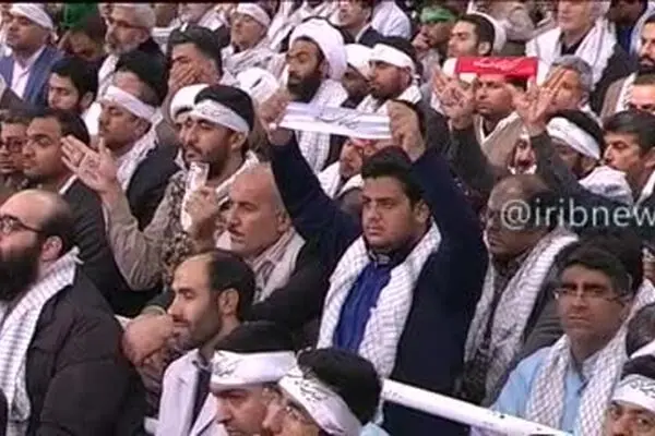 فیلم: رهبر انقلاب: آن‌همه پول خرج شده بود و زحمت کشیده بودند که بتوانند در یک بزنگاهی این حرکت را انجام دهند