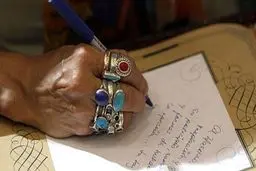 مراجعه به دعانویس جایز است؟