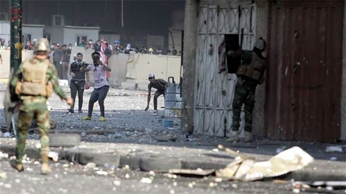 زخمی شدن ۵۵ افسر و نیروی عضو ارتش عراق در میدان الخلانی بغداد