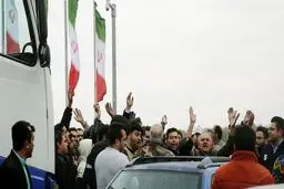 سرکوب اغتشاش‌گران همراه با تریبون دادن به مردم معترض