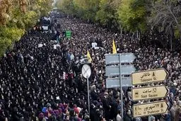 عکس: خروش مردم تبریز علیه اغتشاشگران