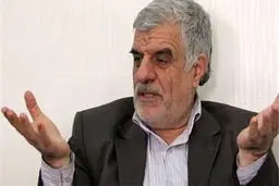 گران کردن بنزین در شرایط کنونی کار درستی نبود