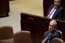 لیبرمن: انتخابات اسرائیل اجباری شود تا مردم سر عقل بیایند!
