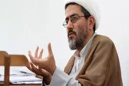 عبور از حجاب هدف اصلی فمینیست است