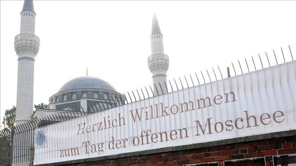 یک مسجد در برلین به بمب‌گذاری تهدید شد