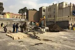 بنیاد مستضعفان به توقف ساخت پلاسکو واکنش نشان داد