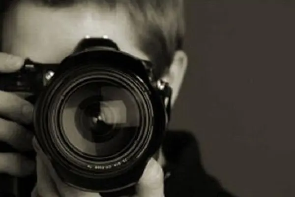 درآمد عکاسی مرد از زن بی‌حجاب حلال است؟