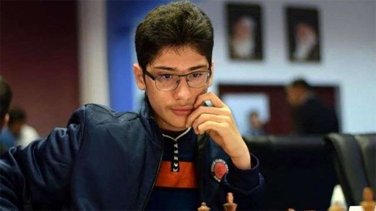 سوپر استاد بزرگ شطرنج هم پناهنده می‌شود؟