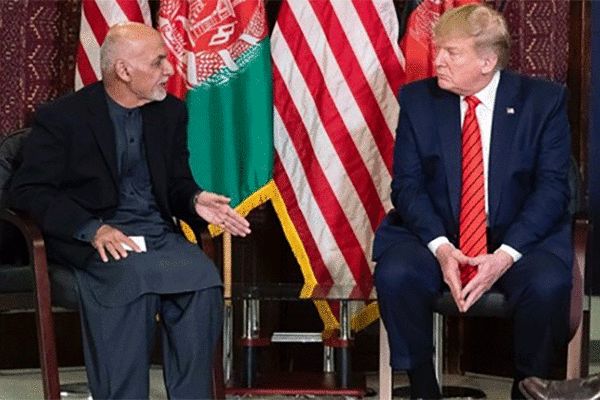 عکس: اولین سفر ترامپ به افغانستان با چراغ خاموش