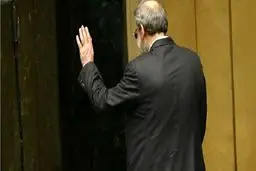 استقبال اصولگرایان از عدم حضور لاریجانی در انتخابات