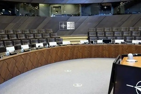 مکرون در ناتو منزوی شده است