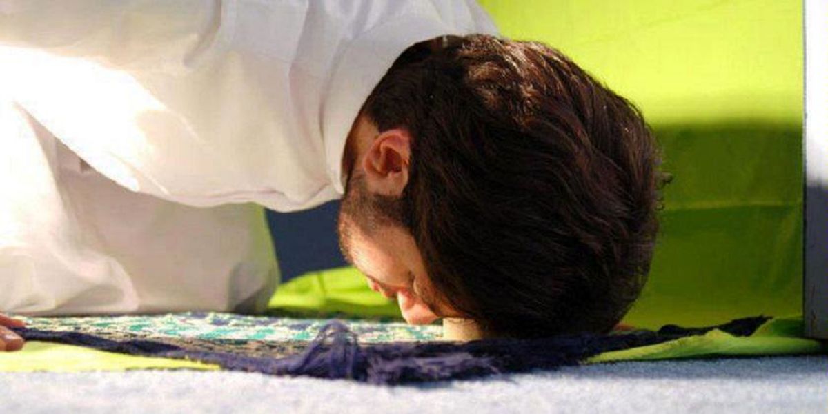 چرا با اینکه نماز می‌خوانیم ولی هر روز افسرده‌ایم؟