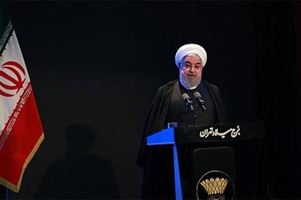 حسن روحانی: تحریم ها را کنار بگذارند، مشکلی برای مذاکره نداریم